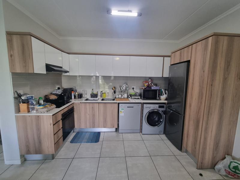 1 Bedroom Property for Sale in De Zicht Estate Western Cape